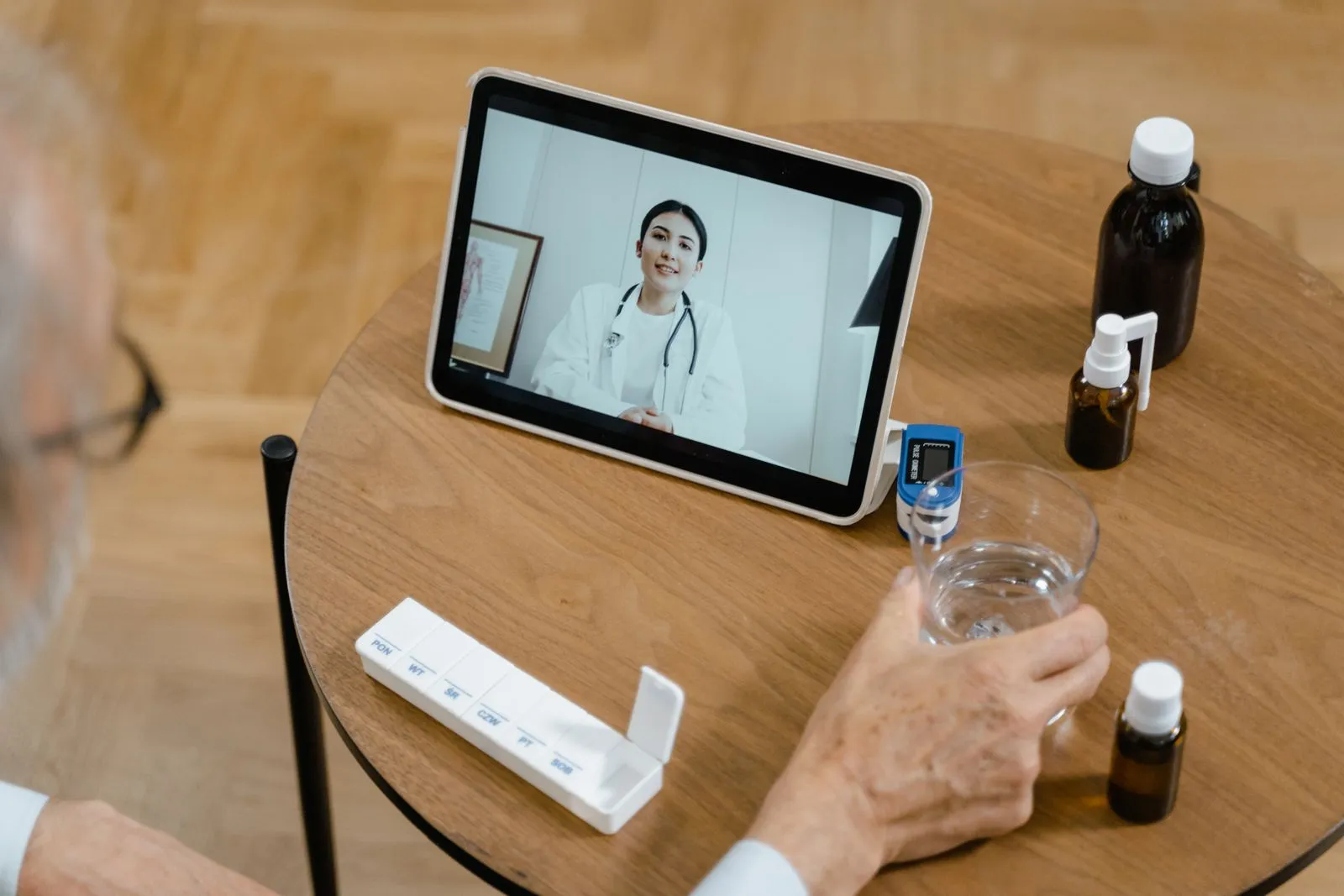 A Simple Wardrobe Plan for Video Calls